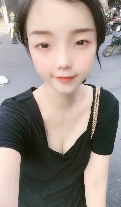 清纯性感小姐姐